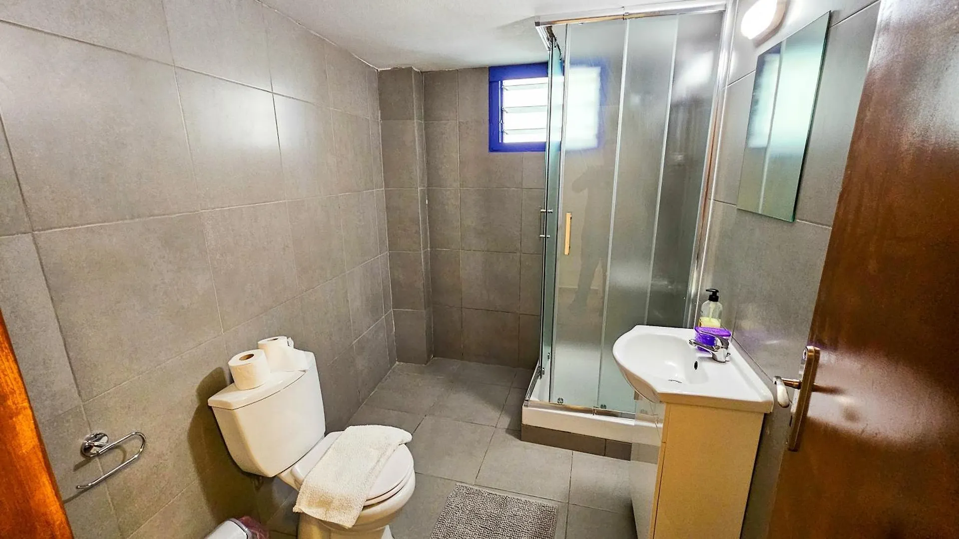 Heaven City Apartment, 150M From Chabad Lubavitch Larnaca